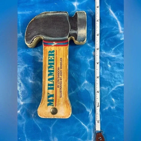 My Hammer by Lyn Sandow - Vintage Kids / Toddler Board Book - 1988 🔨📖 - Picture 5 of 5